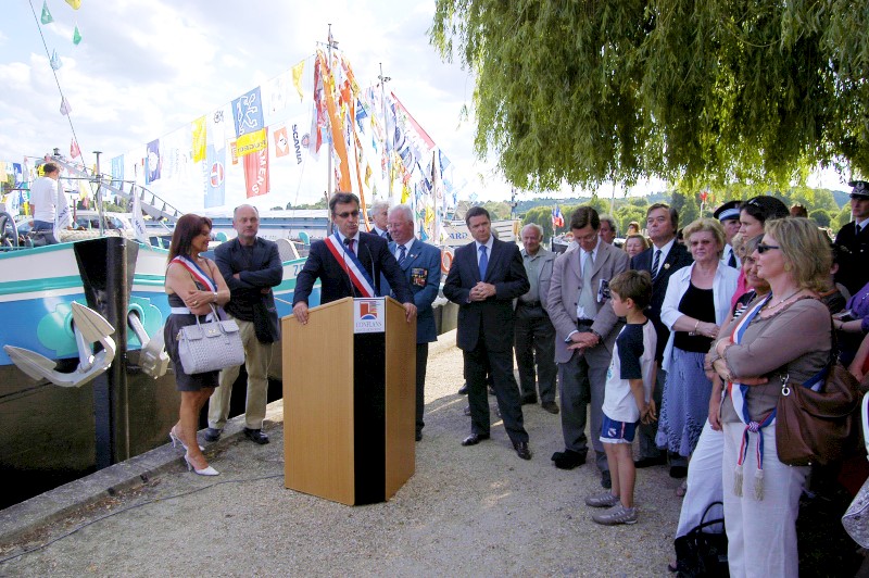 Copie de InaugurationdelaSculpture«lesgouttesbleues»(12)